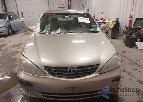 2004 Toyota Camry Le/Xle/Se z USA, uszkodzony, nr VIN 4T1BE32KX4U921730